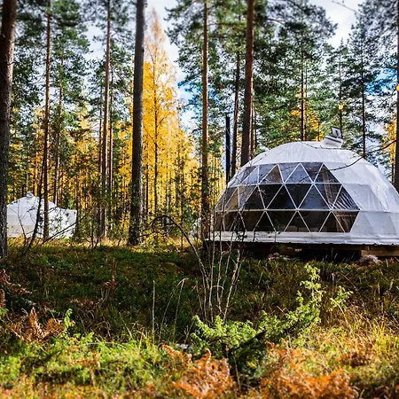 Igloo Glamping Lakeland Camp 豪华帐篷