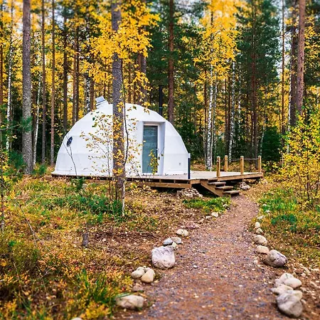 Igloo Glamping Lakeland Camp Luxusní stan