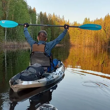Igloo Glamping Lakeland Camp