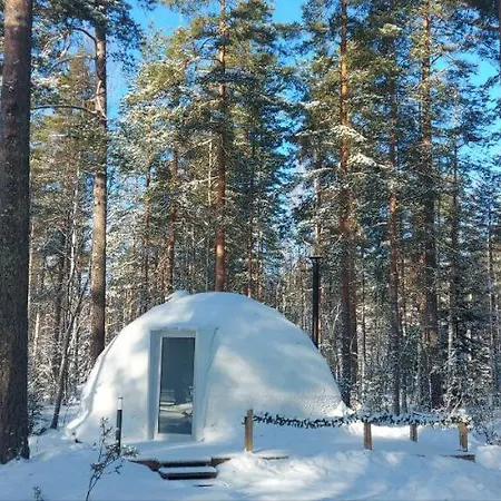 Igloo Glamping Lakeland Camp Luxussátor *