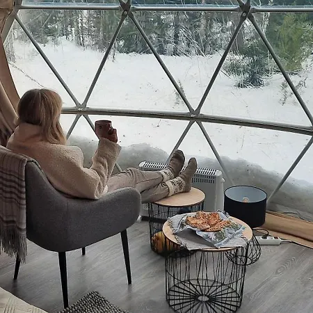 Igloo Glamping Lakeland Camp *