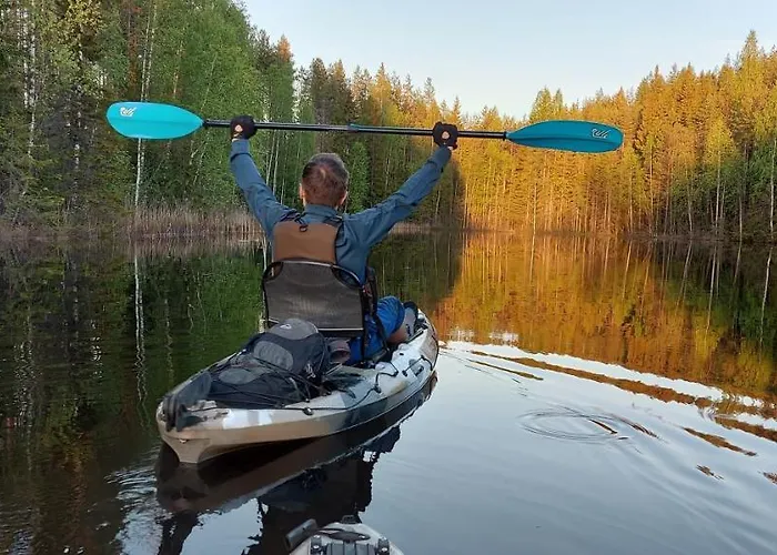 Igloo Glamping Lakeland Camp